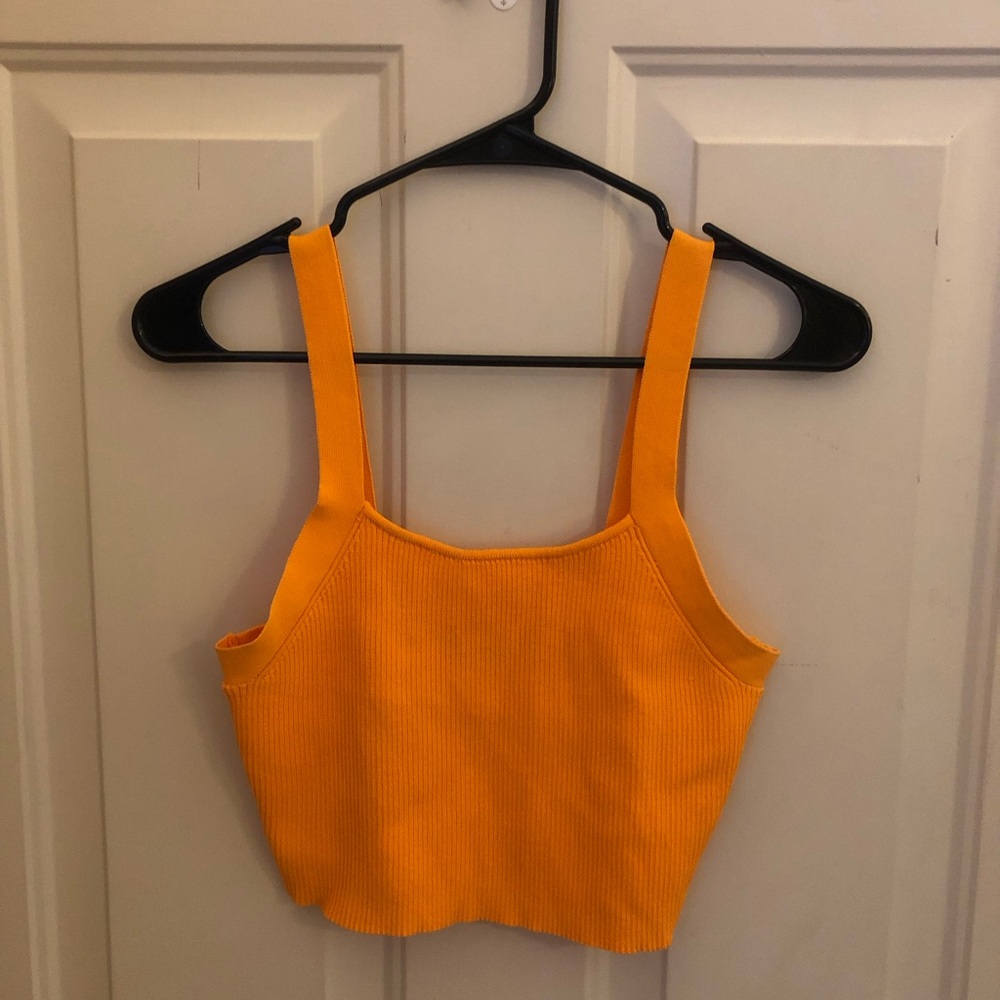 Woman’s Size M Deluc Orangish Short Tank Style Top